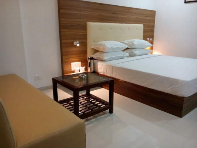 Krishna Park Inn