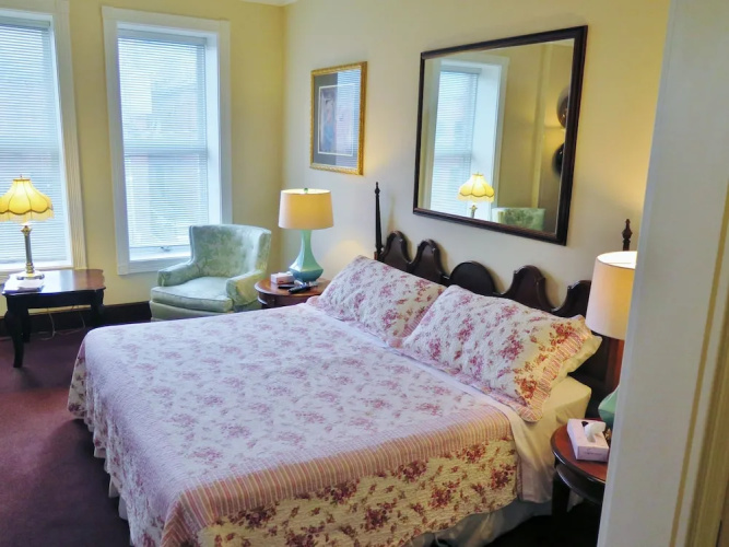 Madison Manor Boutique Hotel