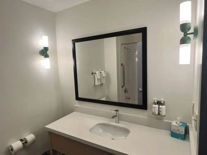 Garner Hotel Mahwah by IHG