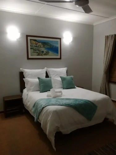 2 Bedrooms Standard Family room