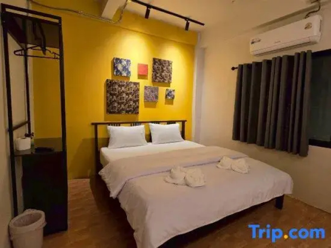 Lhong Krung Hostel