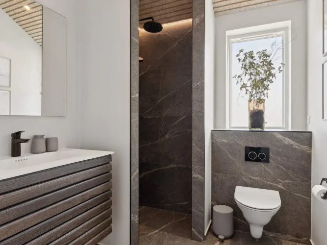5 Star Holiday Home in Henne Beach
