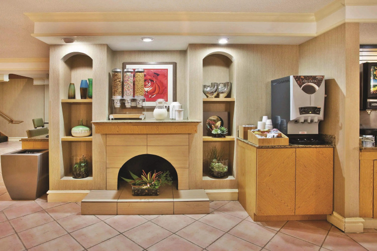 La Quinta Inn by Wyndham Savannah Midtown