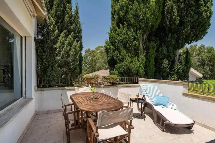 Capitana Rooms