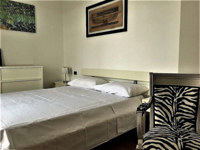 Iris Apartment
