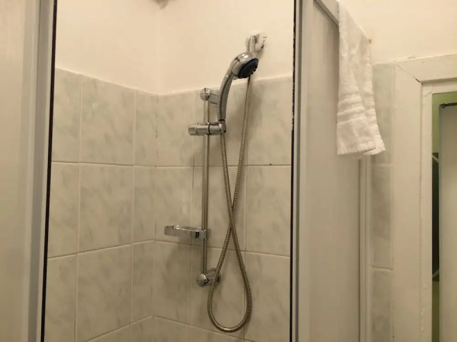 Lam Guest House Due