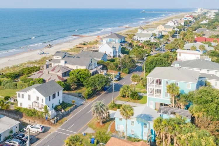 Ahh Folly Studio: Upstairs Studio OceanView Duplex