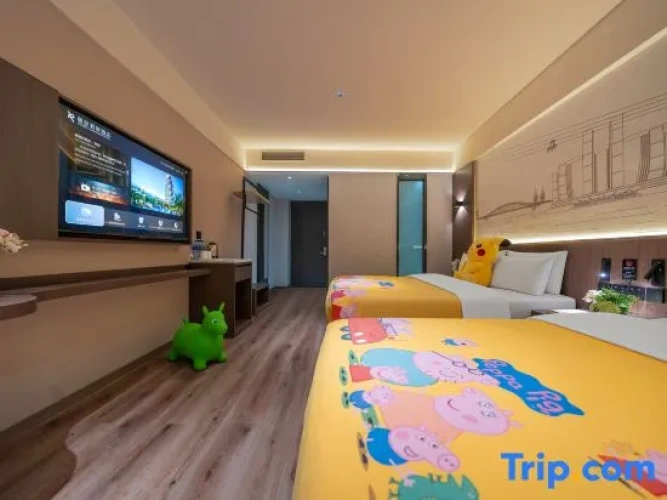 Standard Triple Family room