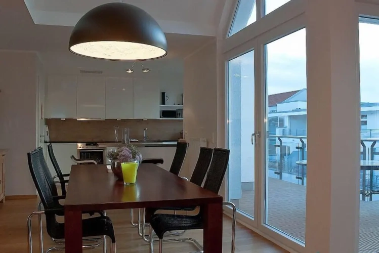 3 Bedrooms Apartment with balcony