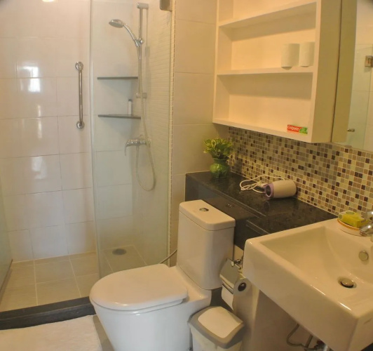 Diamond Sukhumvit by FIB