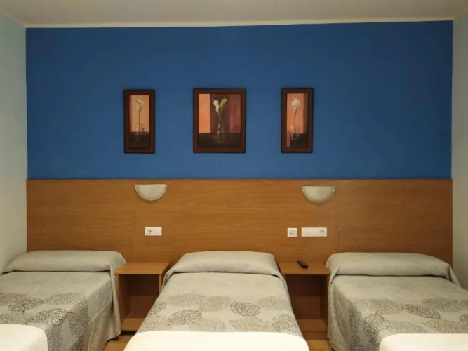 Standard Triple room with view