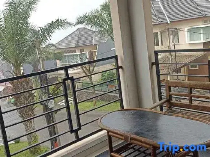 Villa Bless Batu - Three Bedroom