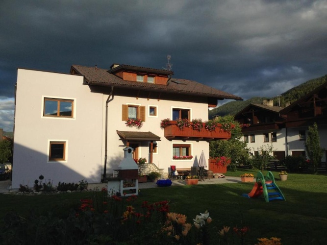 3 Bedrooms Single Apartment