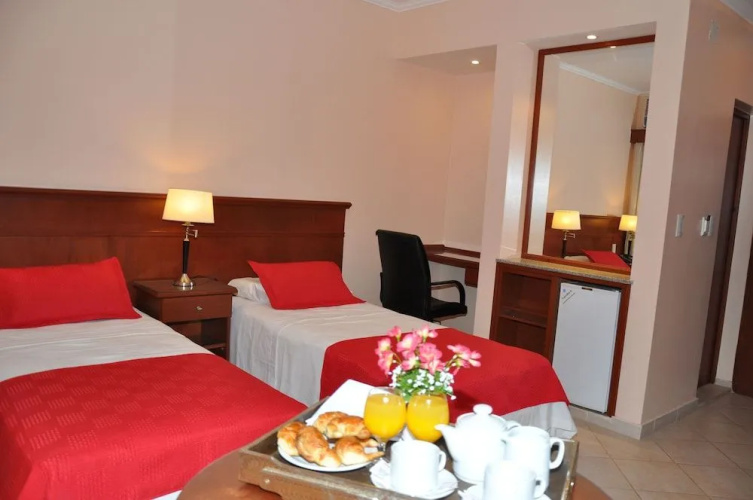 RealNoa Hotel