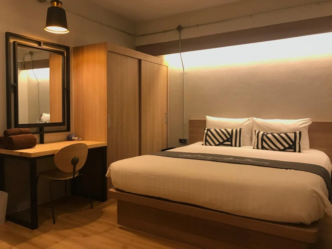 1 Bedroom Suite