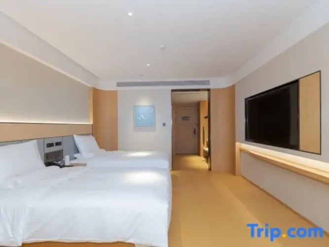Business Quadruple room