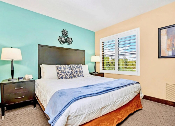1BR King Suite-with Shared Pool hot tub