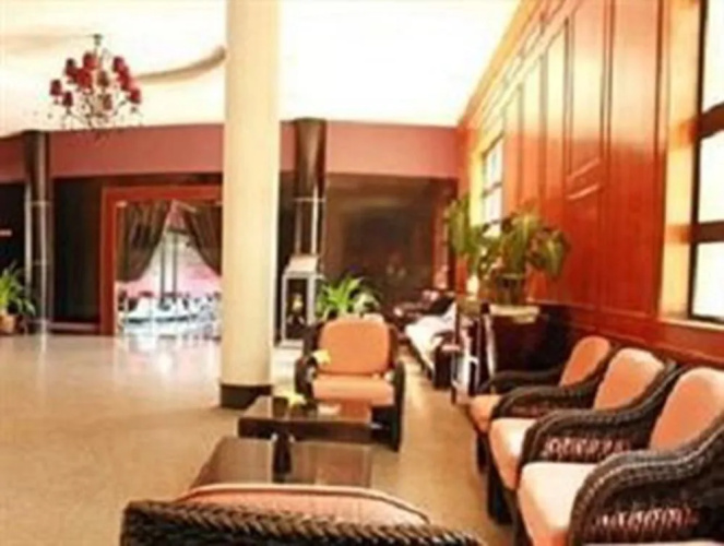 Holiday Hotel