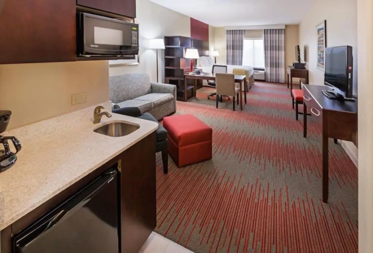 Deluxe Suite