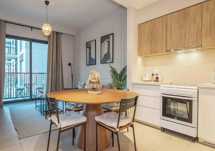 Stylish 1BR in Executive Residence