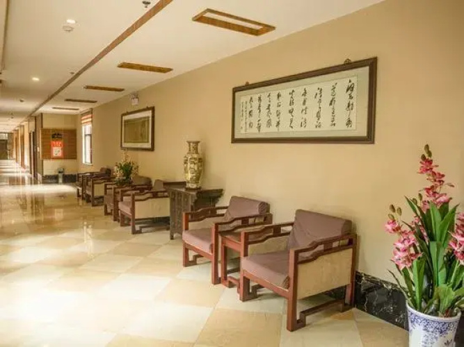 Baizhao Mountain Hotel