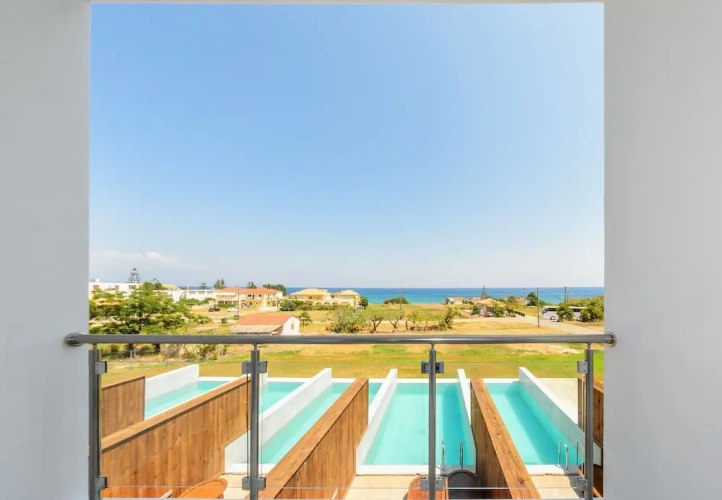 Executive Suite with balcony and with sea view