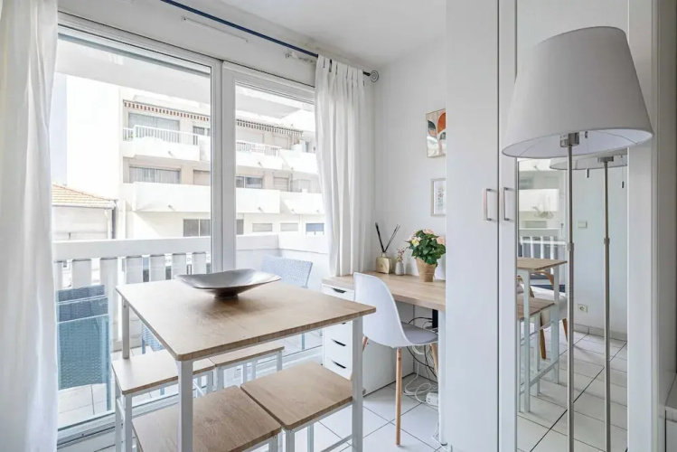Charming Studio With Balcony & Pool -heart of Nice