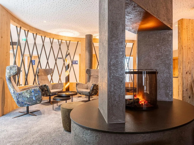 Modern Holiday Apartment