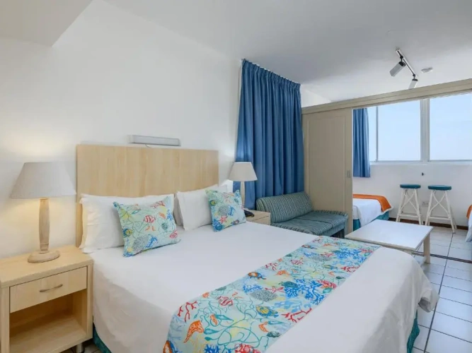 1 Bedroom Family Apartment with sea view