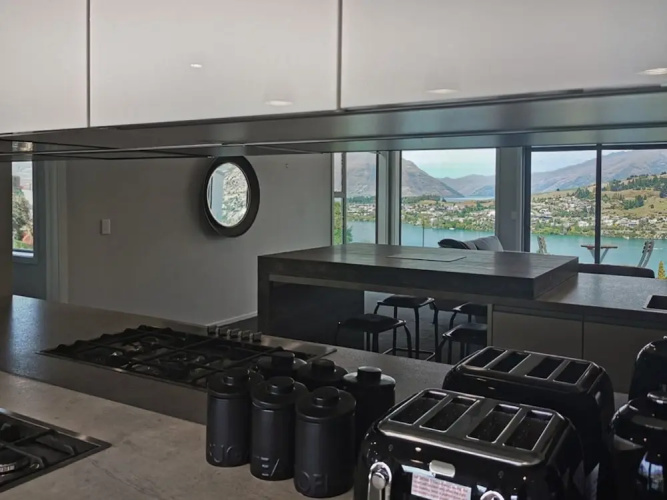 Alpine Retreat - Panoramic Views
