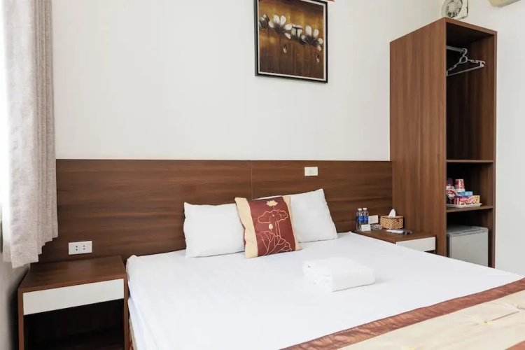 OYO 472 Lenka Hotel