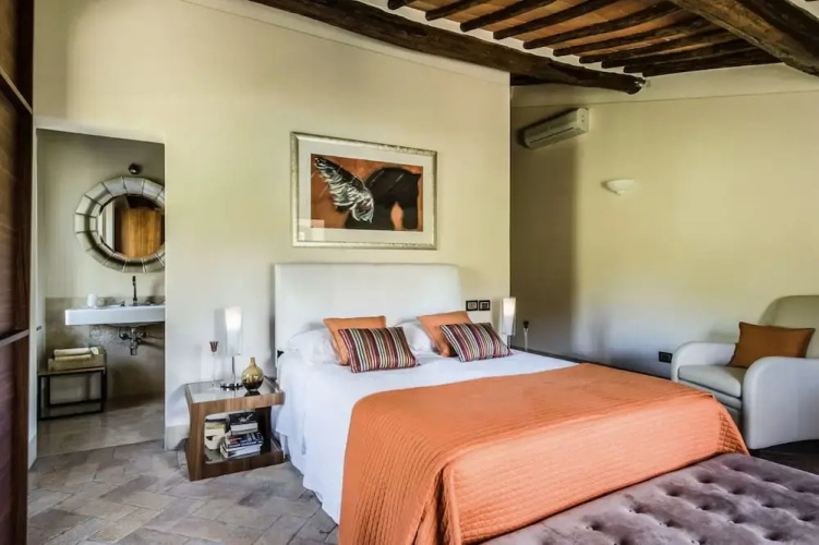 Le Pratola Luxury Villa