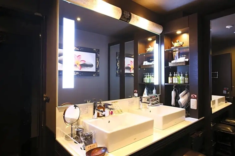 Double Suite