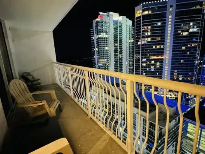 Suites R Us Brickell Bay Dr