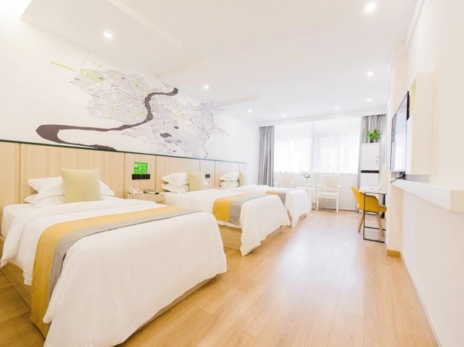 Standard Double room with view