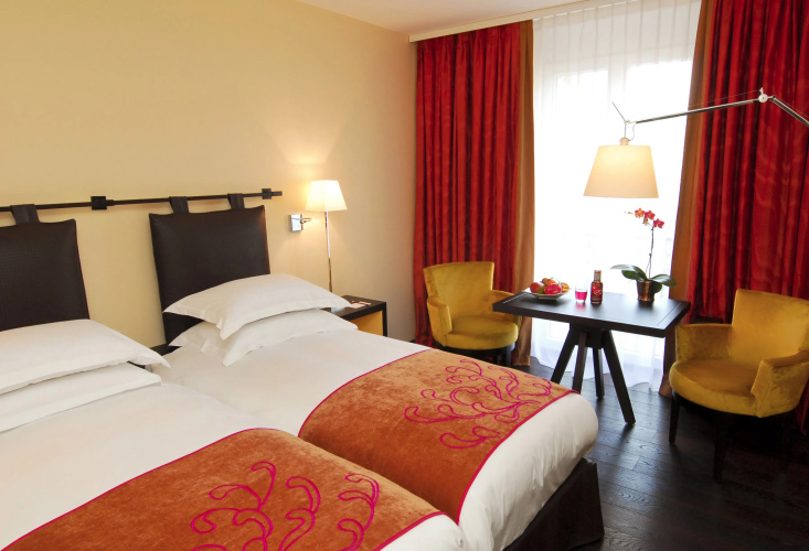 Eastwest Hotel
