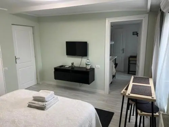 AZZA Aparthotel