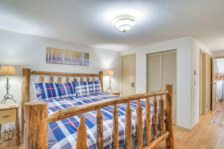 Condo w/ Pool Access: 2 Mi to Winter Park Resort!