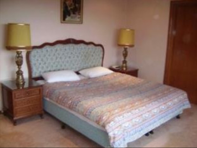3 Bedrooms Apartment