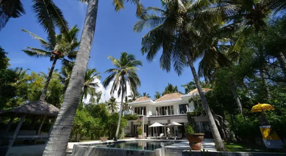 Black Pearl Villa