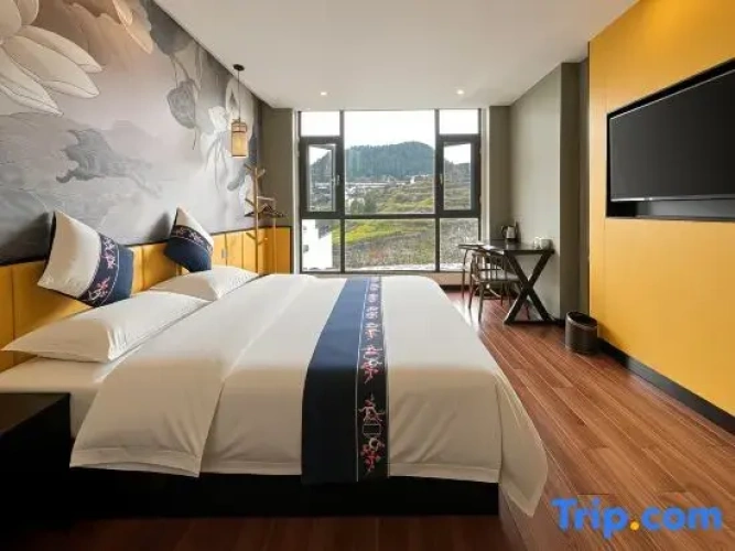 Standard Double room with river view