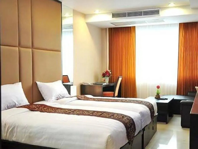 Le Platinum Residency