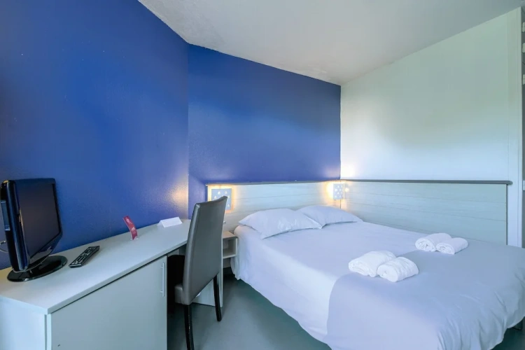 1 Bedroom Standard Double room with balcony