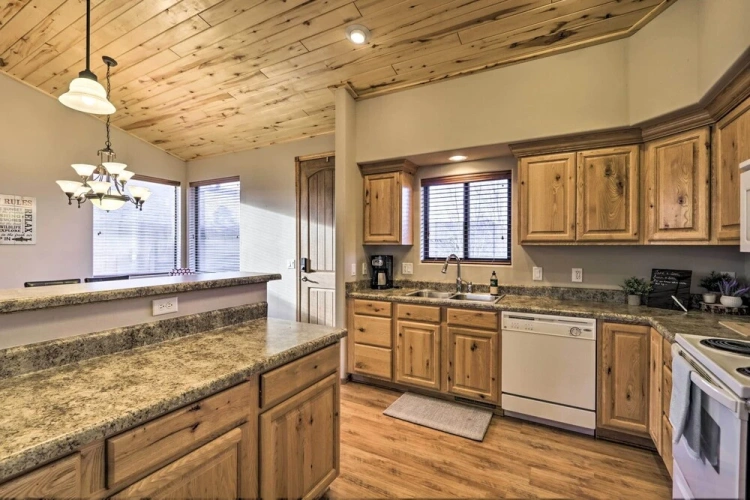 3 Bedrooms Cottage