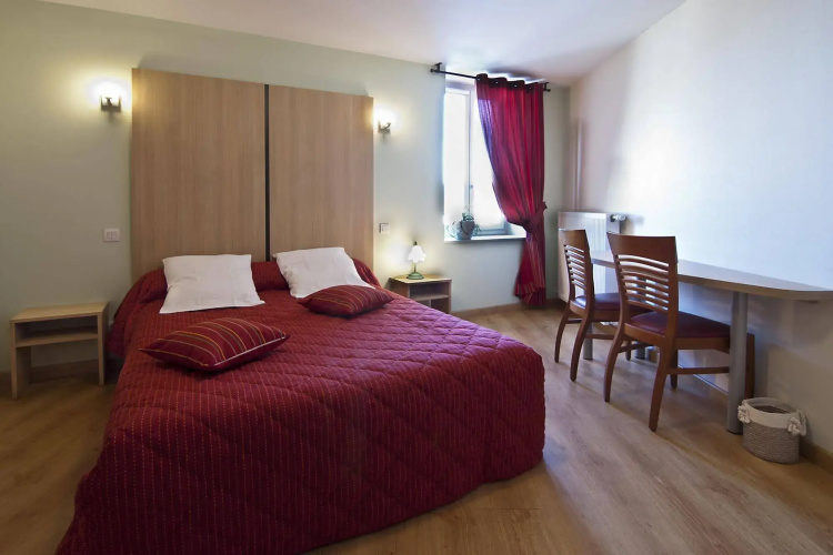 Hotel Les Sires De Semur