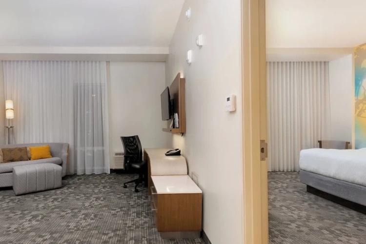 1 Bedroom Suite
