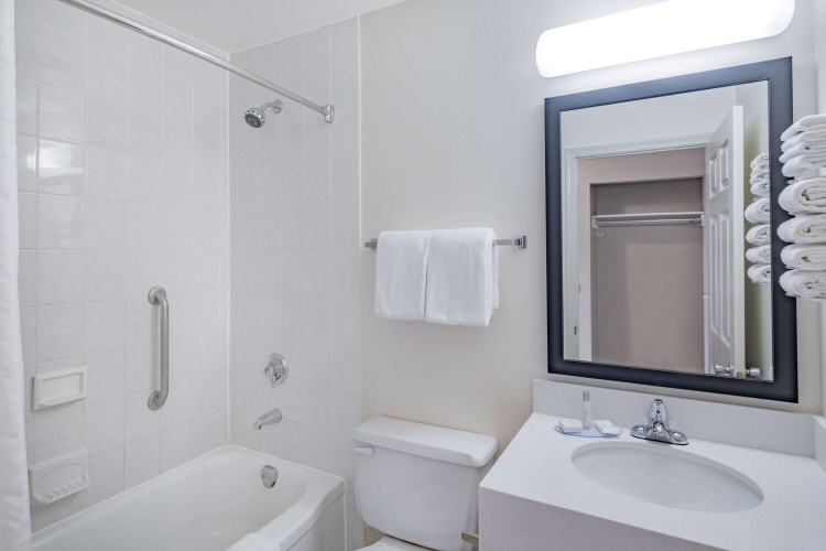 Travelodge by Wyndham Fort St John photo 10