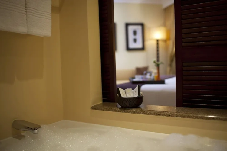 1 Bedroom Standard Double room with pool view