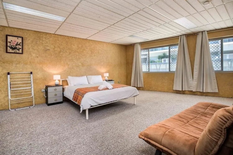 Conveniently Located Studio In Surfers Paradise
