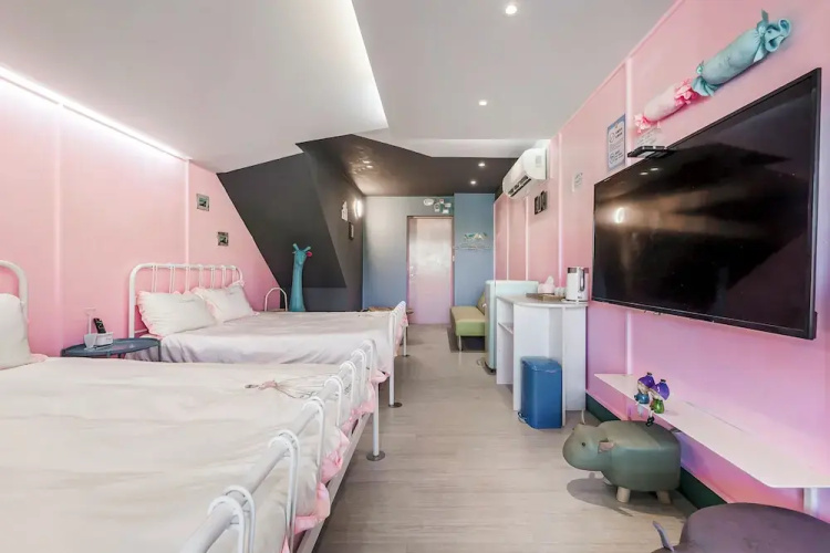 Happiness Pink B&B
